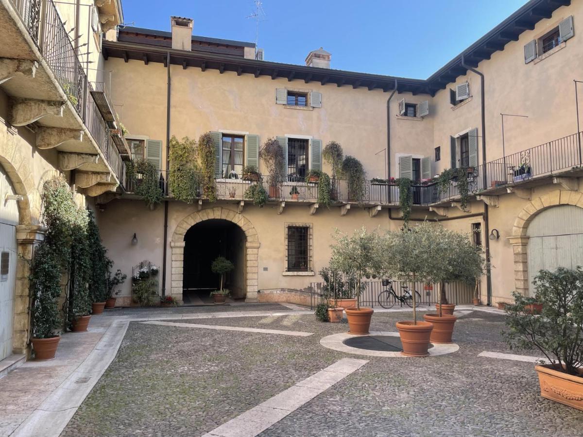 Antiche Colonne Suite Verona Buitenkant foto