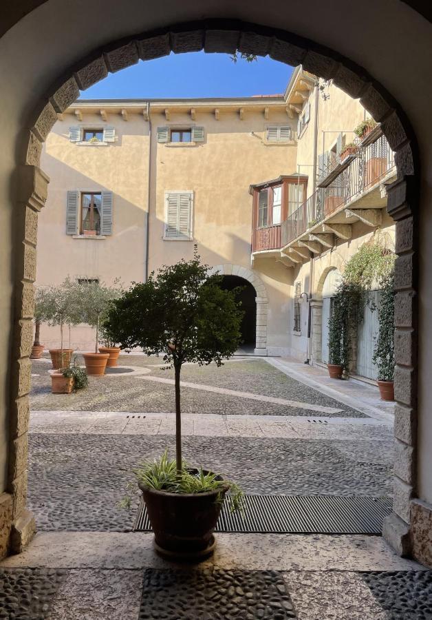 Antiche Colonne Suite Verona Buitenkant foto