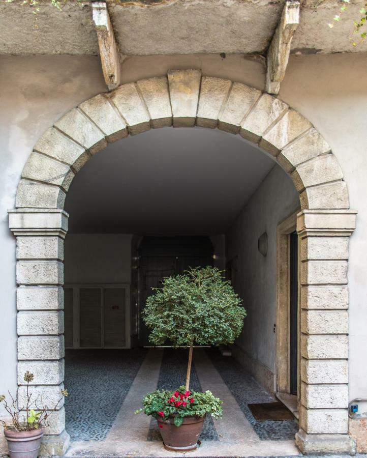 Antiche Colonne Suite Verona Buitenkant foto